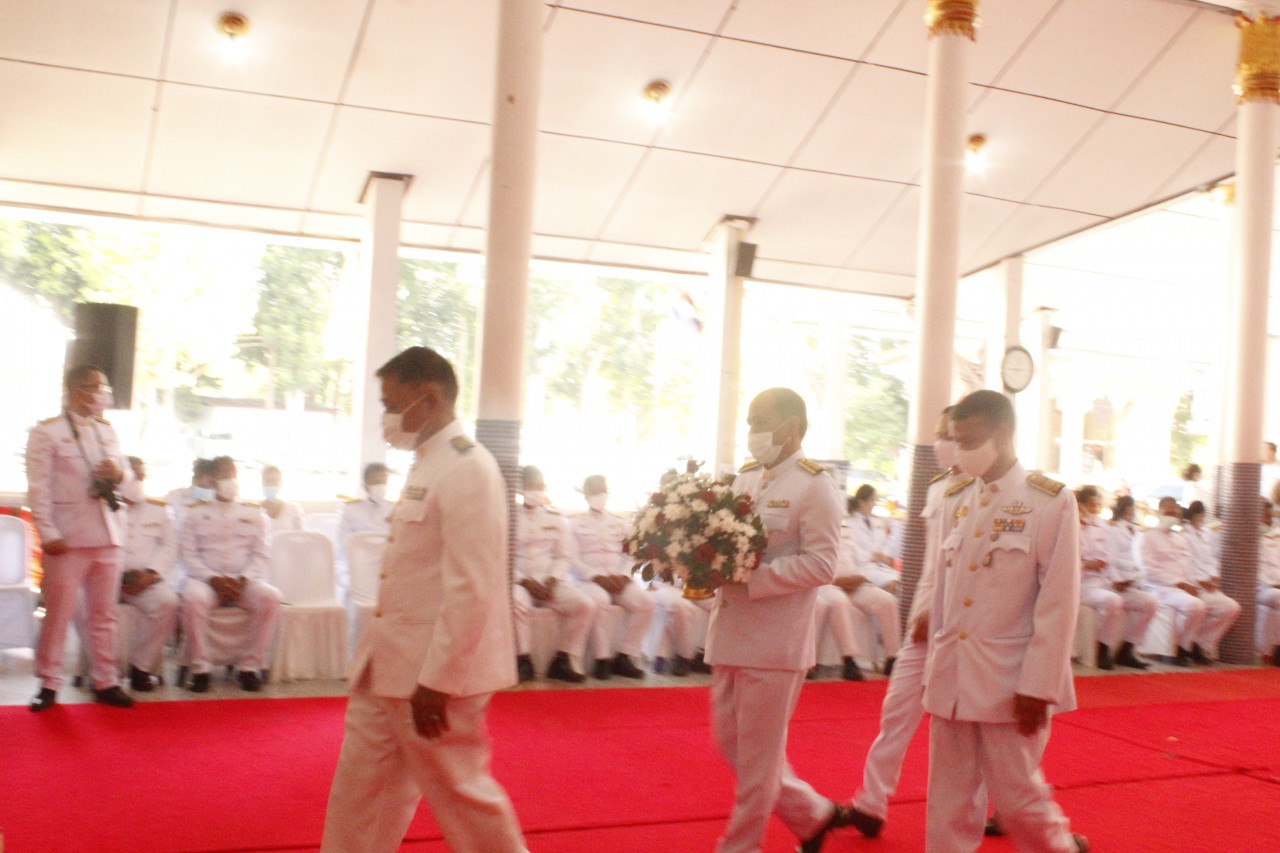 กิจกรรมวางพานพุ่ม เนื่องในวันคล้ายวันพระราชสสมภพครบ ๑๒๐ ปี สมเด็จพระศรีนครินทราบรมราชชนนี ๒๑ ตุลาคม ๒๕๖๓ ณ ศาลาวิภาวดีรังสิต วัดบ้านส้อง